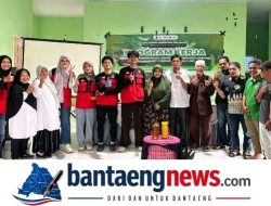 Mahasiswa KKN Tematik Gelombang 116 Unhas Edukasi Masyarakat Gantarangkeke Olah Limbah Organik Menjadi Pupuk Kompos Takakura