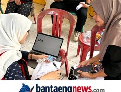 KKN-T 116 Unhas dan BPOM Dampingi Pelaku Usaha Pangan di Kelurahan Lembang Tingkatkan Legalitas dan Identitas Produk