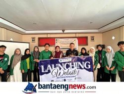 Inovasi KKN 79 UIN Alauddin, Kelurahan Lembang Digitalisasi Potensi Rumput Laut Lewat Website Blue Carbon