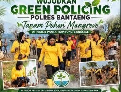 Wujudkan Green Policing, Polres Bantaeng Tanam Pohon Mangrove di Pesisir Pantai Bombong Biangkeke